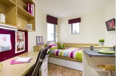 Bronze Studio, Quebec House, 1 Cromwell Road, Kingston upon Thames, Kingston - Image 3